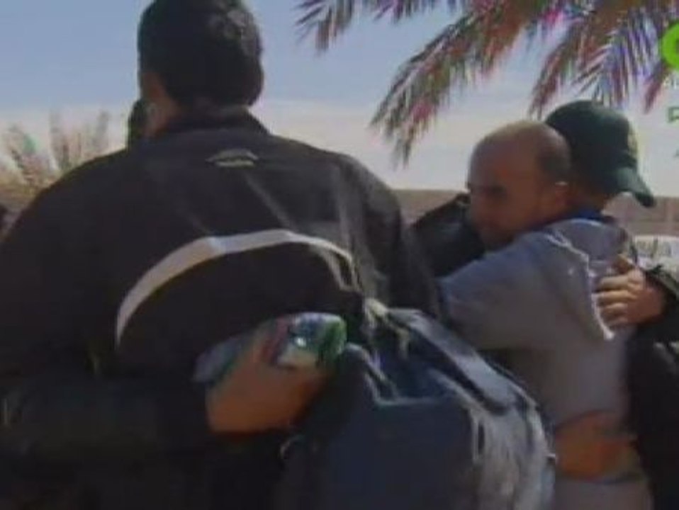 Primeras imágenes en libertad de los rehenes occidentales secuestrados en Argelia