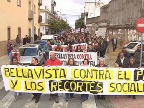Los sevillanos se manifiestan contra los recortes