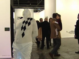 Restaurada la escultura que ayer se rompió en Arco