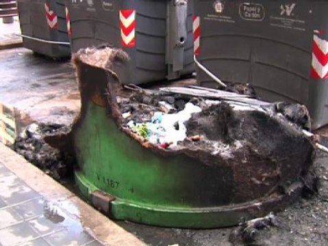 Quema contenedores y coches