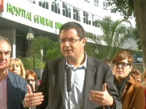 El PSOE dice que el Gobierno del PP tiene la cabeza más puesta en Suiza que en España