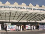 Los trajadadores del Hospital Puerta de Hierro protestan por el despido de 400 empleados no sanitarios