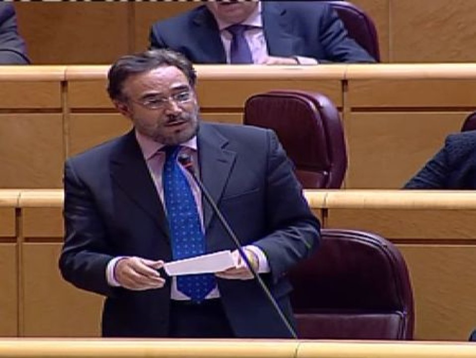 Montoro: La subida de impuestos y la amnistía fiscal