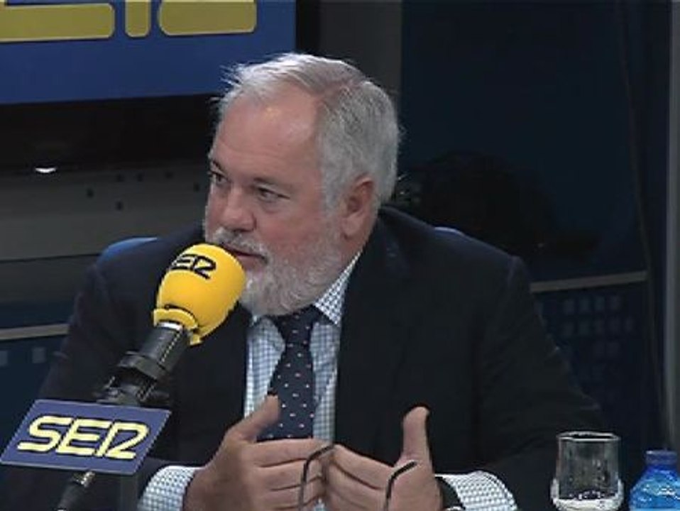 Cañete: "La reforma laboral está empezando a dar sus frutos"