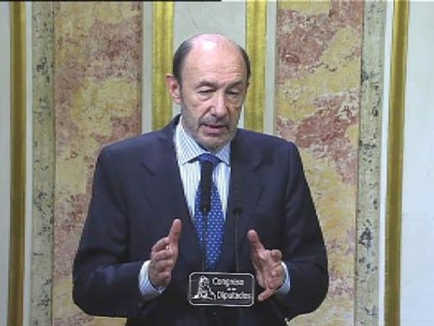 El PSOE quiere que diputados, senadores y cargos públicos enseñen sus rentas y patrimonio a partir de 2.500 euros