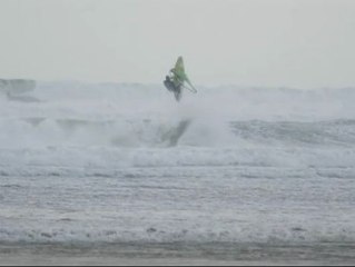 Diez de los mejores windsurfistas del mundo participan en la Red Bull Storm Chase
