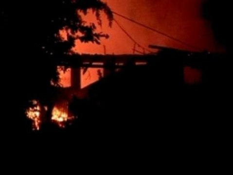 Exigen con llamas las que dicen ser sus tierras