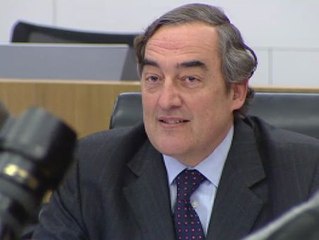 El presidente de la patronal descalifica la EPA y opina que sobran funcionarios