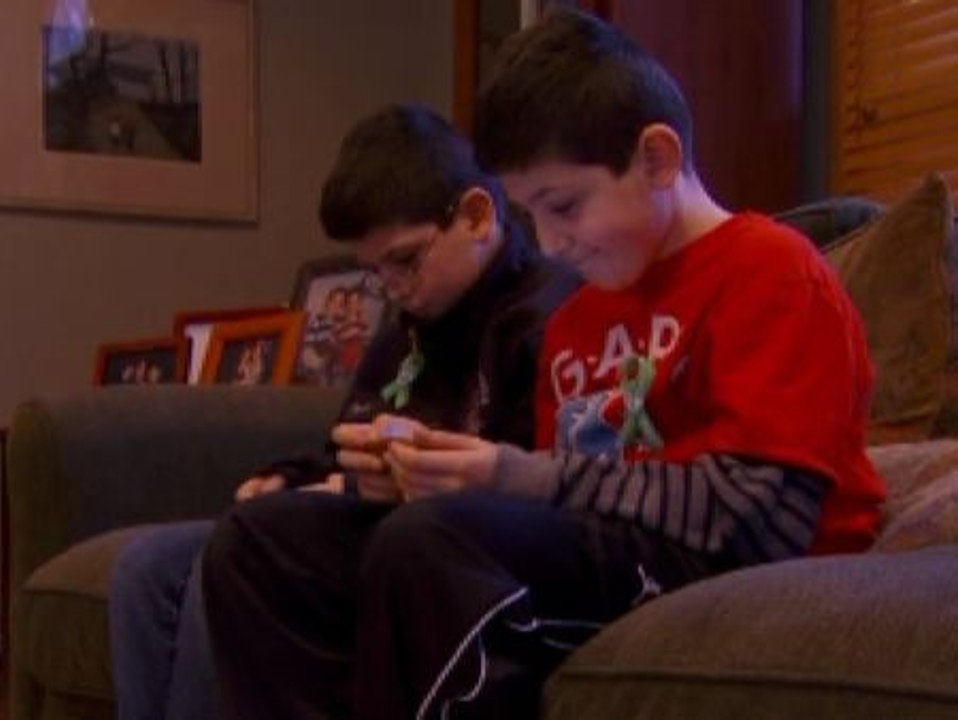 Newtown intenta volver a la normalidad