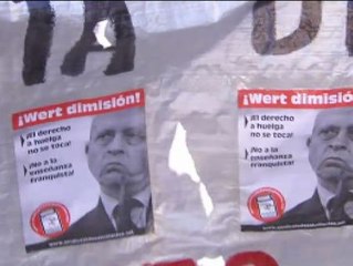 Cien manifestaciones recorren en España contra los recortes en Educación