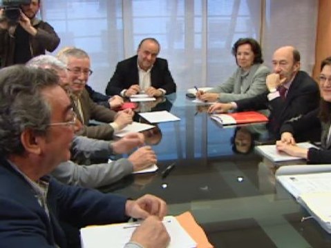 Rubalcaba, Méndez y Toxo analizan la crisis