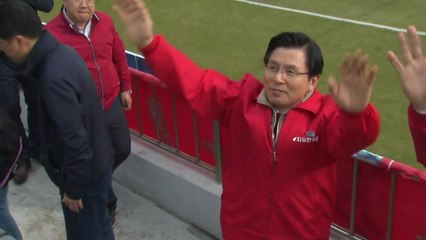 황교안, 경남 FC 경기장 선거유세..."스포츠를 무시한 행위" / YTN