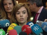 Sáenz de Santamaría recuerda a Artur Mas que debe cumplir la ley