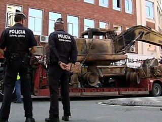 Los activistas de Can Vies denuncian la actuación de los Mossos