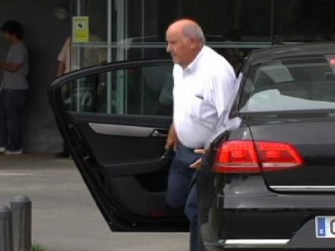 Amancio Ortega se mantiene como el más rico de España