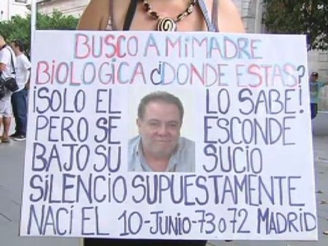 Manifestación para pedir que no se archiven los casos de bebés robados