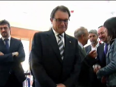 Ley de consultas: a la espera de Mas