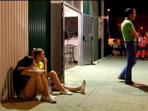 Un incendio obliga a desalojar a 1.400 personas en Valencia