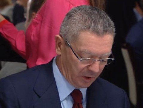 Gallardón evita hablar de su posible dimisión y aplaza cualquier decisión a la semana que viene