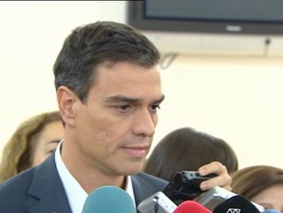 Pedro Sánchez: "¿Considera Mariano Rajoy que la ministra Ana Mato está a la altura de las circunstancias?"