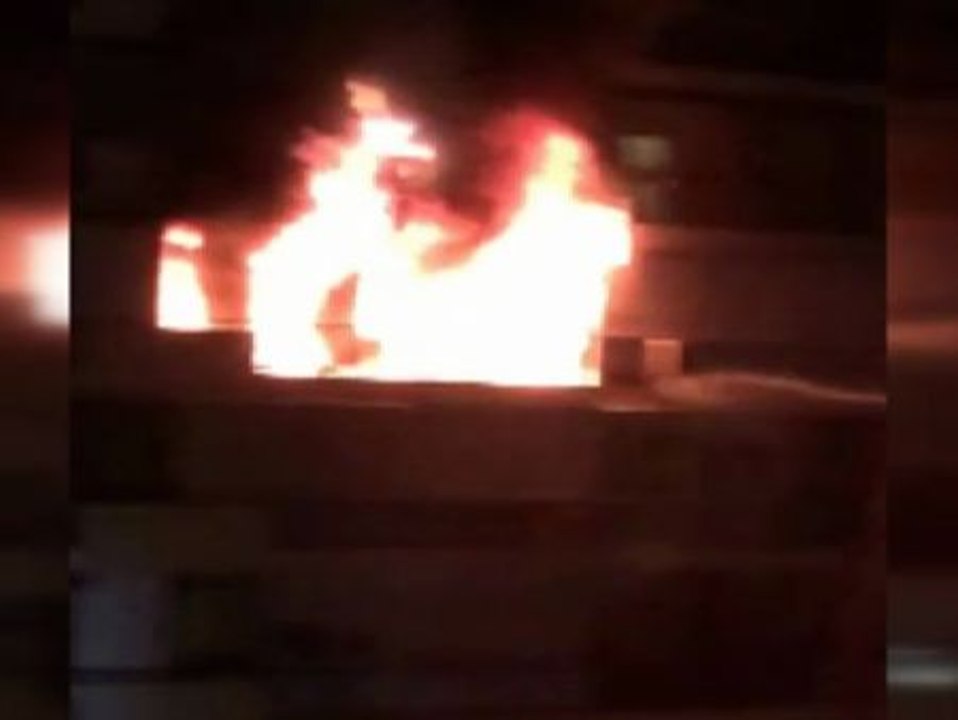 Ocho heridos leves en el incendio de una vivienda en el Barrio del Pilar en Madrid