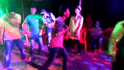 বিয়ে বাড়ির হলুদের নাচ