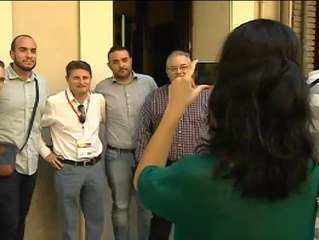 Los militantes socialistas siguen con entusiasmo la regeneración del partido