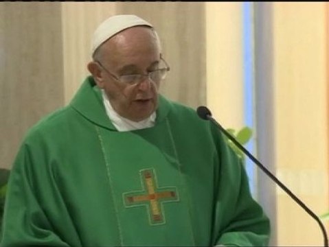 El papa Francisco pide perdón por los abusos sexuales cometidos por miembros de la Iglesia