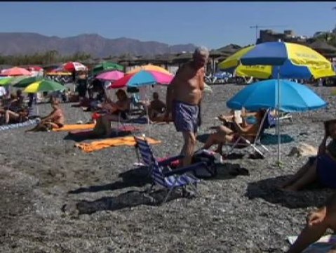 Los buzos encuentran una motocicleta en el fondo del mar en la costa de Granada