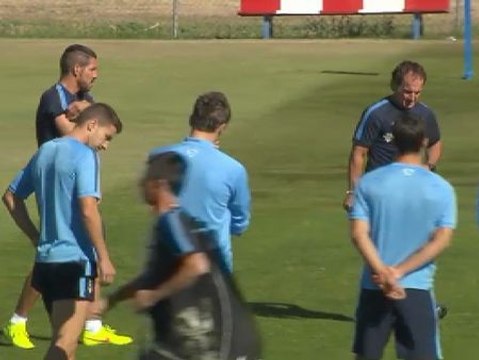 Buen ambiente en el entrenamiento rojiblanco