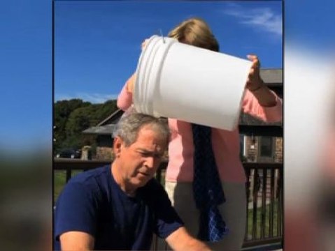 George Bush también se moja por la Esclerosis Lateral
