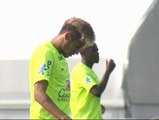 Neymar da un pequeño susto en el entrenamiento de Brasil en Teresópolis