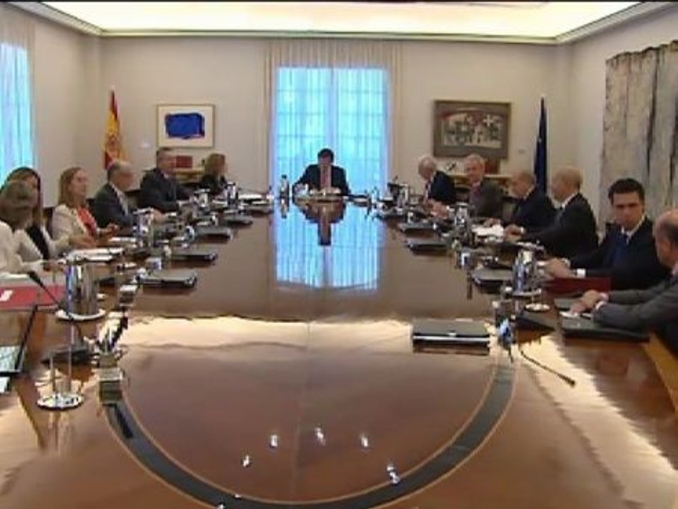 El Consejo de Ministros aprueba la Ley Orgánica que regula la abdicación de Don Juan Carlos