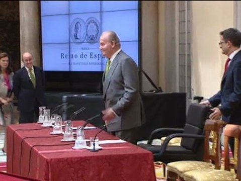 El Rey pide a los empresarios que sigan siendo fuente de creación de empleo