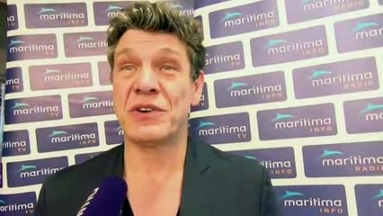Réaction de Marc Lavoine à la fin du showcase