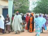 Las madres de las 200 niñas secuestradas en Nigeria piden una acción del gobierno