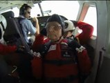 89 años, veterano de guerra, se lanza en paracaídas