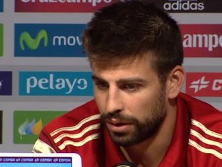 Piqué sobre Cesc: "Espero que continúe con nosotros"