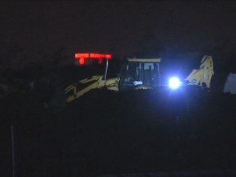 Encontrados restos óseos por determinar en la escombrera de Camas