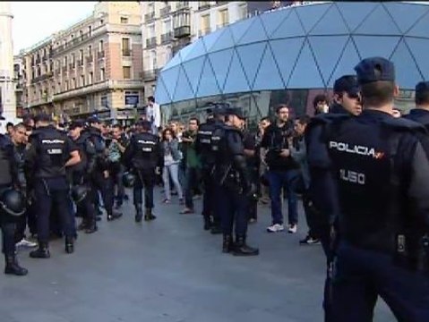 Gran despliegue policial en Madrid para controlar una manifestación okupa