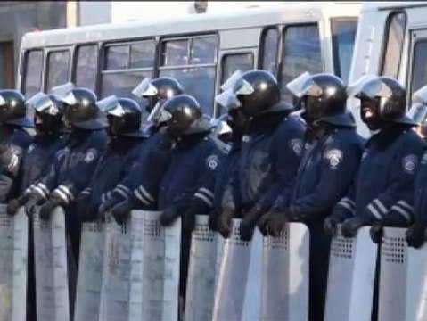 Violentos enfrentamientos en Ucrania en el intento de asalto al Parlamento