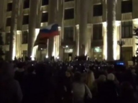 Enfrentamientos entre prorrusos y partidarios de Ucrania en la ciudad de Kharkiv