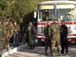 Ucrania ordena la retirada de todas sus tropas en Crimea