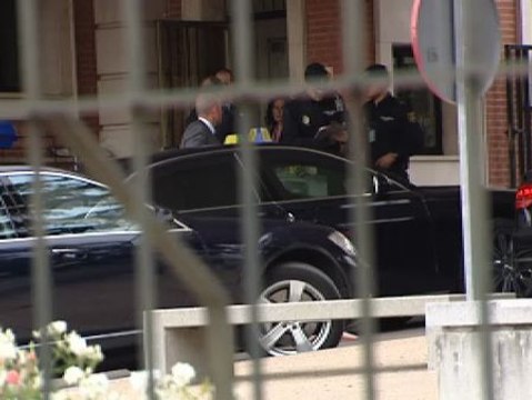 Rajoy traslada a los empresarios que la situación de Cataluña pone en riesgo el crecimiento económico