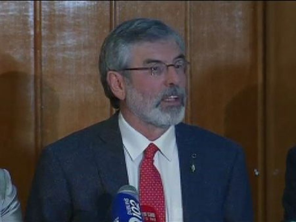 Adams proclama su inocencia después de salir de la cárcel