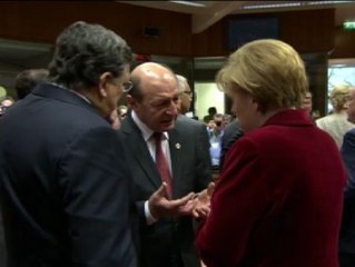 La comunidad internacional busca una salida diplomática a la crisis