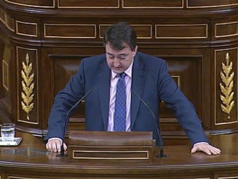 El PNV saluda en catalán a la delegación del Parlament en el Congreso