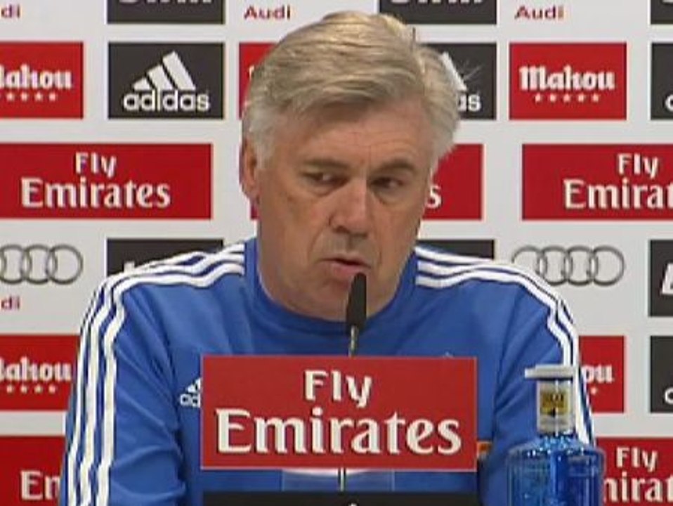 Ancelotti sobre el pisotón de Busquets a Pepe: "Si hubiera sido al revés no sé qué pasaría"
