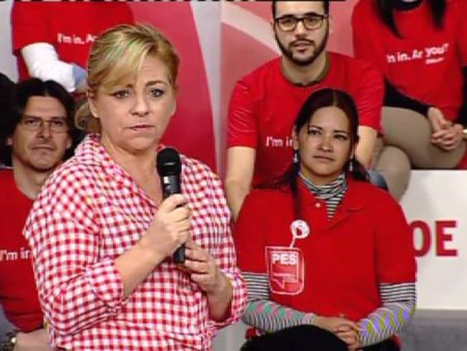 Elena Valenciano: "Estamos pasando una de las mejores páginas de la historia de España"