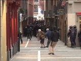 Violentos enfrentamientos en la parte vieja de Pamplona entre estudiantes y Policía